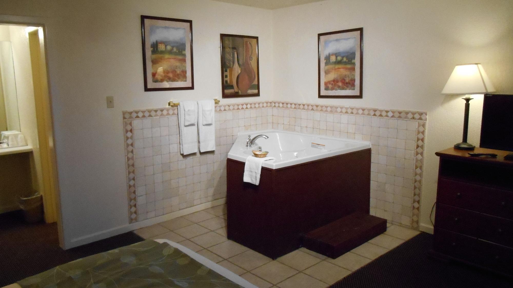Econo Lodge Inn & Suites Абилин Экстерьер фото