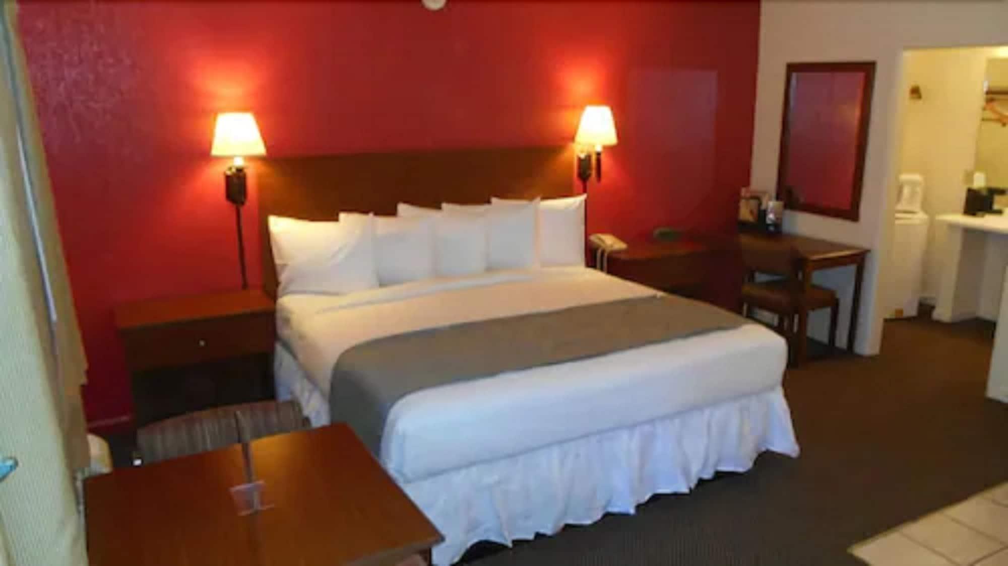 Econo Lodge Inn & Suites Абилин Экстерьер фото
